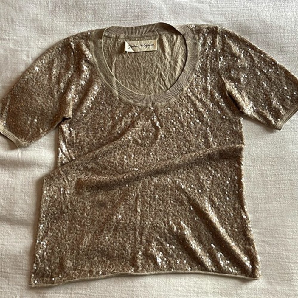 SEQUIN SHORT SLEEVE TOP